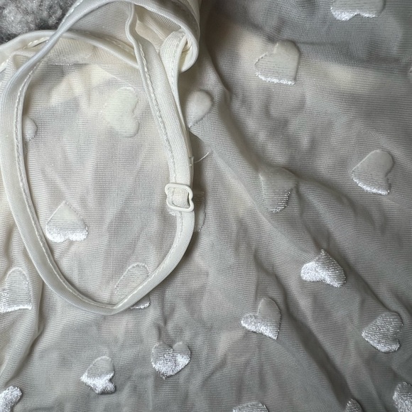 ⭐️SOLD OUT⭐️ 2 PC SET (M) Skims Sheer Velvet Tank & Pants Set Valentine’s ‘24 - Picture 5 of 7